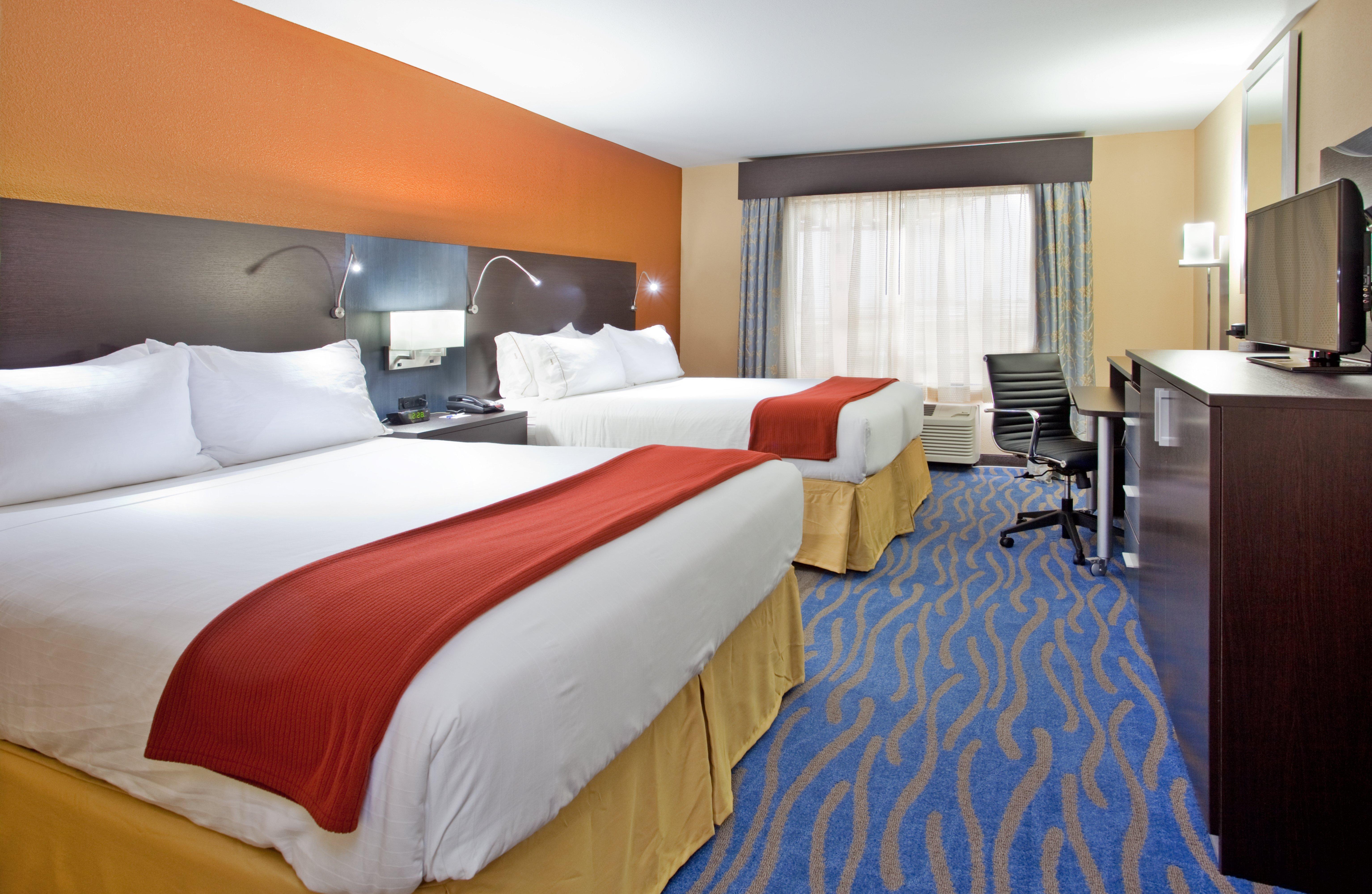 Holiday Inn Express & Suites St Louis Airport By Ihg Woodson Terrace Bagian luar foto